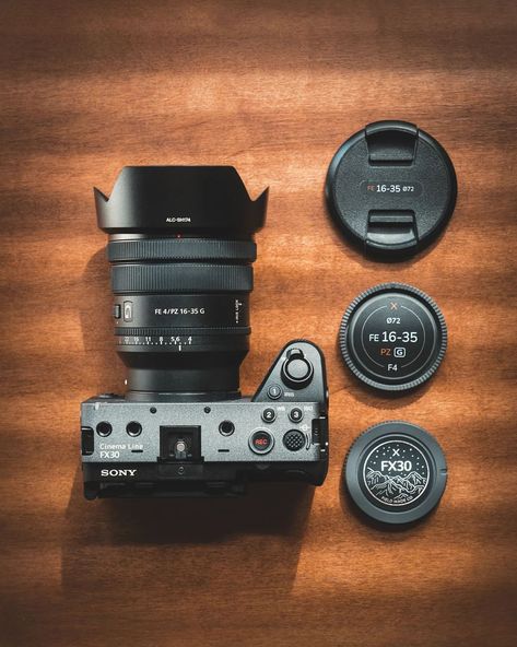 The mighty little Sony FX30 + FE PZ 16-35 F4⁠ ⁠ Give your lens and body caps that special bit of attention with our indicator labels.⁠ ⁠ Visit the link in our bio or go to fieldmade.co⁠ ⁠ #FieldMadeCo ⁠ #PreparedAndSteadfast⁠ #photography⁠ #filmmaking⁠ ⁠ #lensindicatorlabels ⁠ #lenscapstickers ⁠ #lenscapindicators ⁠ #sony ⁠ #sonyalpha⁠ #sonyalpha7iii ⁠ #sonya7iii ⁠ #sonylens⁠ #sonyphotography⁠ #sonyimages ⁠ #sonyphoto ⁠ #SonyAlphaPro⁠ #sonymirrorless ⁠ #sonycamera Sony Fx30, Phn Cover, Sony Fx3, Dark Comfort, Filmmaking Gear, Creation Logo, Youtube Setup, Vlog Camera, Sony Lens