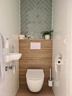 Scandi Cloakroom Toilet, Small Toilet Design, Small Downstairs Toilet, Toilet Room Decor, Wc Design, Small Toilet Room, Small Bathroom Interior, Bathroom Shower Design, Toilet Sink