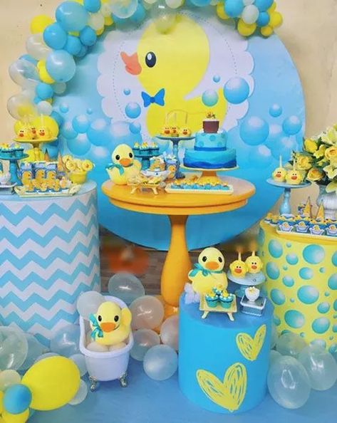 24+ Cute Rubber Duck Themed Baby Shower Ideas 2023 Duck Birthday Theme, Duck Baby Shower Theme, Décoration Baby Shower, Ducky Baby Showers, Peanut Baby Shower, Ducky Baby Shower, Rubber Ducky Baby Shower, Surprise Baby Shower, Baby Shower Duck