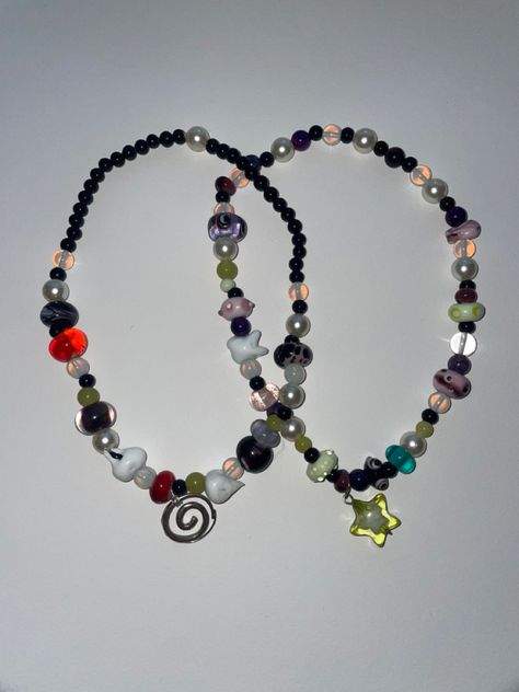 Sparkly Bead Jewelry, Crazy Necklaces, Funky Handmade Jewelry, 90s Beaded Jewelry, Beaded Jewelry Crystal, Diy Beaded Charms, Y2k Jewelry Beads, Funky Necklaces Jewelry, Mens Beaded Necklaces Handmade