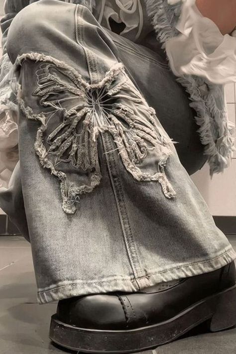 butterfly jeans, grunge aesthetic outfit Cute Y2k Clothes, Butterfly Outfit Aesthetic, Acubi Jeans, Brianne Tju, Y2k Flare Jeans, Butterfly Jeans, Butterfly Clothes, Butterfly Aesthetic, Jeans Grunge