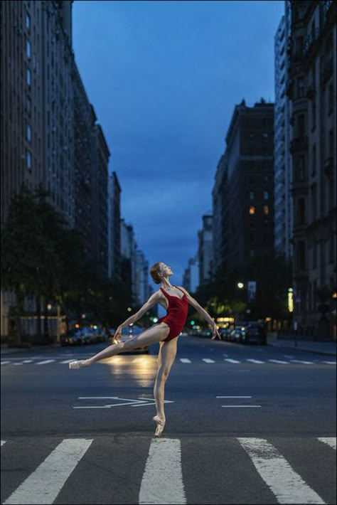 #ballet Outdoor Dance Photography, Ballet Photography Poses, Street Ballet, Ballerina Photography, Ballerina Poses, Ballet Dance Photography, Dance Photo Shoot, Dance Picture Poses, Ballerina Project