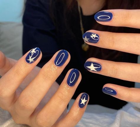 Navy Nails, Kutek Disney, Hippie Nails, Short Gel Nails, Casual Nails, Pretty Gel Nails, Star Nails, Minimalist Nails, Funky Nails