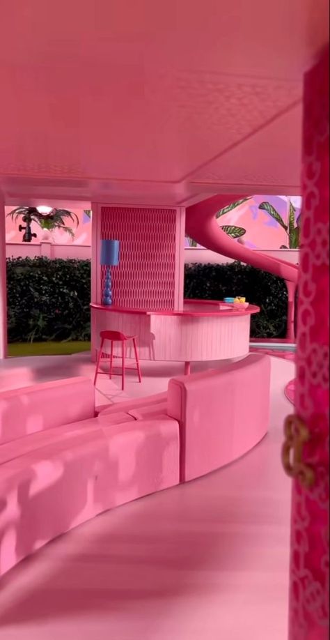 #barbie #barbiemovieaesthetic #dreamhouses #dreamhouse #pinkhouse #pink Barbie Dream House Aesthetic, Barbiecore Wedding, Modern Barbie, Dream House Aesthetic, Pastel Cupcakes, Barbie Halloween, Wedding Photo Album, Pink Tumblr Aesthetic, Hot Pink Dress