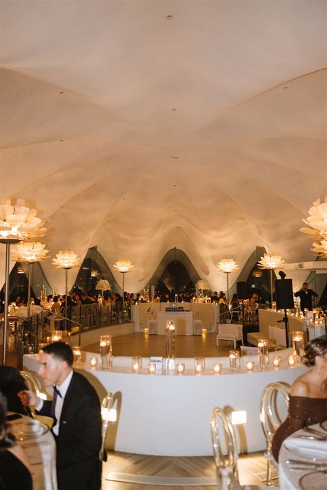 A stunning light and airy beach wedding at the iconic resort in San Juan, Puerto Rico. Puerto Rico Elopement, Puerto Rico Destination Wedding, Puerto Rican Wedding Traditions, Puerto Rican Wedding, Puerto Rico Wedding Venues, Destination Wedding Puerto Rico, Condado Puerto Rico, San Juan Wedding, Aruba Wedding