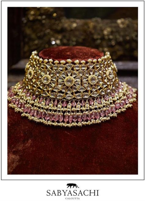 Pink Kundan Jewellery, Red Stone Jewellery, Kundan Jewellery Bridal, Saree Bollywood, Sabyasachi Jewellery, Stone Jewellery, Antique Jewelry Indian, Wedding Jewellery Collection, Bridal Fashion Jewelry