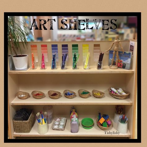 Art shelves in our FS2 classroom Montessori Classroom Layout, Reggio Emilia Classroom, Reception Classroom, Reggio Inspired Classrooms, Eyfs Classroom, Reggio Classroom, Early Years Classroom, Montessori Art, Preschool Classroom Decor