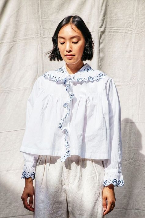 Dot Embroidery, Clothing Details, Top Floral, Scalloped Edges, Embroidered Top, Passion For Fashion, Spring Summer Fashion, Copenhagen, Ruffles