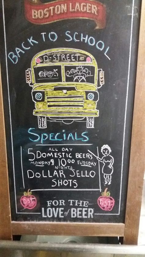 School Bus Chalkboard Art, Back To School Sign Ideas, Back To School Chalk Art, School Sign Ideas, Back To School Chalkboard Art, Sandwich Board Ideas, Summer Chalkboard Art, School Chalkboard Art, Kitchen Boards