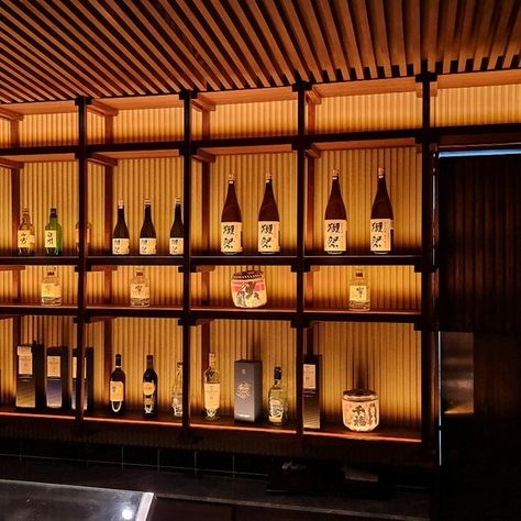 Japanese Bar Interior, Japanese Bar Design, Asian Bar, Back Bar Design, Modern Bar Design, Japanese Restaurant Interior, Japanese Restaurant Design, Sake Bar, Japanese Bar