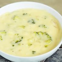 Pioneer Woman Broccoli Cheese Soup - Food Fanatic Creamy Broccoli Soup Recipe, Broccoli Soup Recipe, Slow Cooker Easy, Keto Broccoli Cheese Soup, Creamy Broccoli Soup, Cream Of Potato Soup, Cream Of Broccoli, Broccoli Cheese Soup Recipes, Cheese Soup Recipes