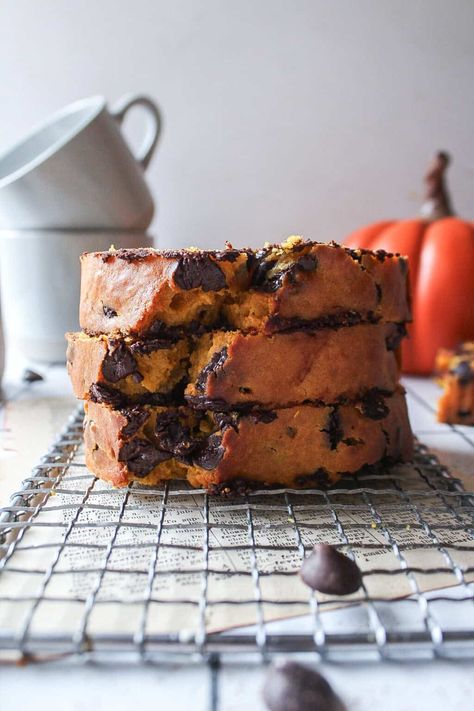 Easy One Bowl Pumpkin Chocolate Chip Bread Recipe - Nomaste Hungry Best Chocolate Chip Pumpkin Bread, Choc Chip Pumpkin Bread, Choco Chip Pumpkin Bread, Pumpkins Chocolate Chip Bread, Grain Free Chocolate Chip Pumpkin Bread Clean Food Crush, Chocolate Chip Bread Recipe, Fall Recipes Breakfast, Chocolate Chip Bread, Fall Fun Food