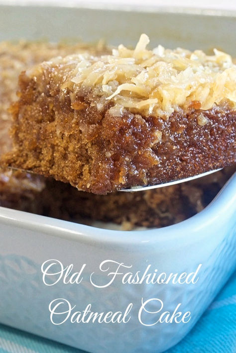 A piece of old fashioned oatmeal cake being lifted out of a cake dish. My Country Table, Old Fashioned Oatmeal, Oatmeal Cake, Cake For Breakfast, Cake Recipes Easy Homemade, Berry Recipes, Homemade Frosting, Country Table, Oat Cakes