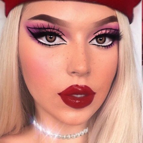 Bratz Doll Makeup, Drag Make-up, Bratz Doll Outfits, Doll Halloween Costume, Make Up Inspiration, Barbie Makeup, Doll Makeup, Foto Poses, Eye Makeup Art