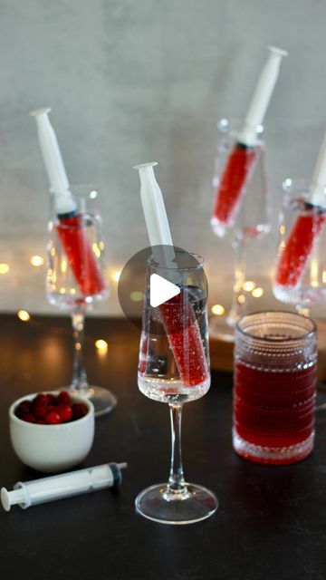 Megan Ruffles on Instagram: "Comment SPOOKY and I’ll send you a direct message with the links to shop and recreate this Halloween party drink!

Simply add Prosecco or sparkling flavored water to a glass then fill each syringe with cranberry juice (my favorite is diet cran raspberry juice).

#halloweencocktail #halloweencocktails #halloweenpartyideas #halloweenpartyfood #halloweenpartydrinks" Raspberry Juice, Halloween Party Drinks, Halloween Cocktails, Martini Cocktail, Halloween Food For Party, Flavored Water, Cranberry Juice, Family Halloween, Party Drinks