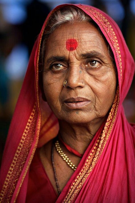 Indian Portrait Photography, Indian Woman Portrait, Indian Portrait, Human Portrait, Old Man Portrait, Dark Portrait, Portraiture Painting, Indian People, Portrait Photography Men