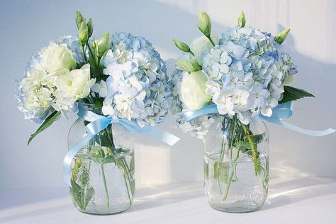 Blue Flower Centerpieces, Blue Wedding Centerpieces, Hydrangea Centerpiece, Blue Wedding Flowers, Baby Shower Flowers, Shower Centerpieces, Flower Centerpieces Wedding, Blue Baby Shower, White Hydrangea