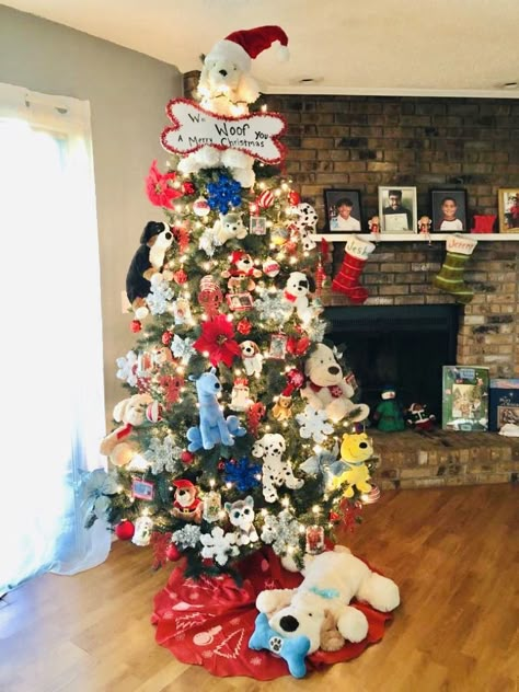 Our Dogs Christmas Tree 🐾❤️🐶🎄☃️❄️ Dog Themed Christmas Tree Ideas, Dog Theme Christmas Tree, Dog Themed Christmas Tree, Christmas Tree Quotes, Hello Kitty Christmas Tree, Bubble Tree, Puppies Pictures, Dog Christmas Tree, Themed Christmas Tree