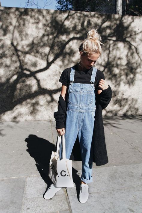 a black short sleeve shirt, a blue denim dungaree, a black cardigan and white sneakers to wear in spring - Styleoholic Overall Outfit, Summer School Outfits, Overalls Outfit, Cute Outfits For School, 가을 패션, Back To School Outfits, Denim Overalls, Outfits Casuales, Grunge Outfits