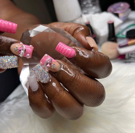 Nails With Accessories, Cute Birthday Nails, Bts Nails, Fly Nails, Nails Sets, Vacay Ideas, Nail Board, Acrylic Toes, Long Acrylic Nail Designs