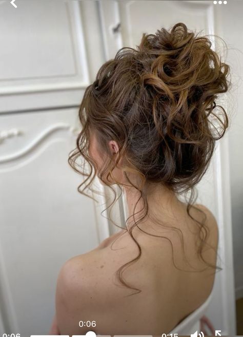 Cute Prom Hairstyles, Ball Hairstyles, Hairdos For Curly Hair, Hair Stylies, Cruise Outfits, Formal Hairstyles, Hair Inspo Color, French Braid, Wedding Hair And Makeup