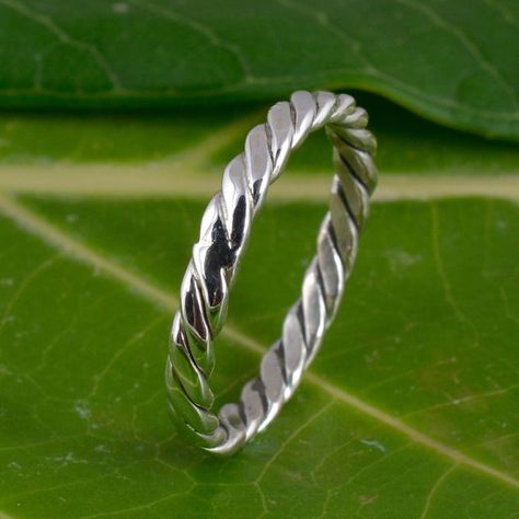 Mens Rings Silver, Rings For Boys, Braid Rings, Green Gemstone Ring, Wholesale Jewelry Supplies, Rope Ring, Rope Rings, Rose Quartz Jewelry, Zierlicher Ring