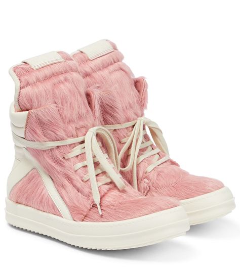 Rick Owens Sneakers Outfit, Rick Owens Geobasket, Rick Owens Shoes, Rick Owens Sneakers, Patchwork Boots, Pink Milk, Pony Hair, Fur Boots, Sneakers Outfit