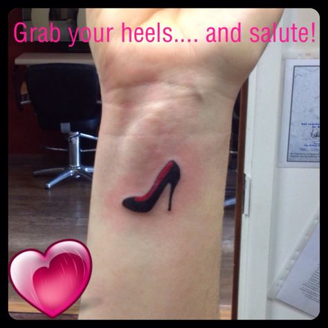 High Heel Tattoo, Heels Tattoo, Henna Tattoo Foot, High Heel Tattoos, Shoe Tattoo, Heel Tattoos, Tattoo Christian, Mirror Tattoos, Feminine Artwork