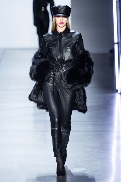 Sally LaPointe Fall 2019 Ready-to-Wear collection, runway looks, beauty, models, and reviews. Leather Couture, Sally Lapointe, Baker Boy Hat, Runway Fashion Couture, Baker Boy, All Black Looks, Boy Hat, Leather Outfit, 가을 패션