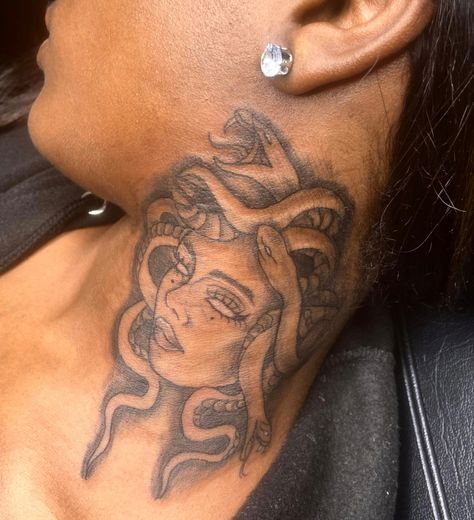 Madussa Tattoo Black Women, Medusa Tattoo On Neck, Women Tattoo Portrait, Medusa Throat Tattoo, Neck Tattoos Women Black Woman, Women Tattoos Neck, Neck Sleeve Tattoo For Women, Madussa Tattoo Design Black Women, Neck Tattoos For Women Unique