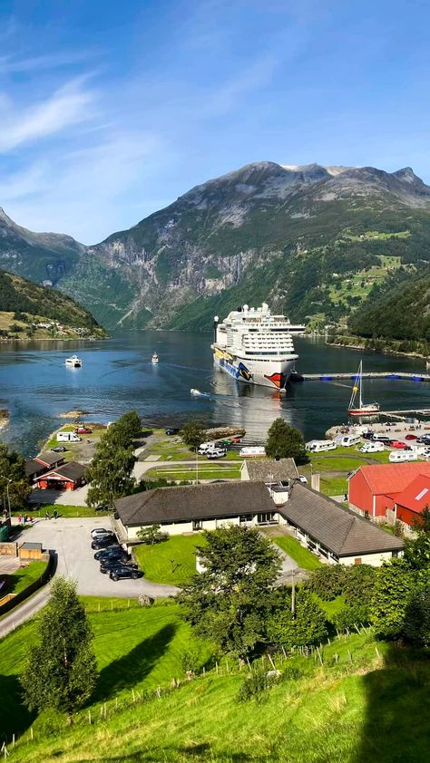 Dino Goncalves - Geiranger Fjord,Norway 🇸🇯 📷norwaytours Geiranger Norway, Fjord Norway, Norway Nature, Norway Fjords, Natural Hair Bride, Natural Playground, Natural Hair Updo, Natural Pool, Beautiful Photos Of Nature