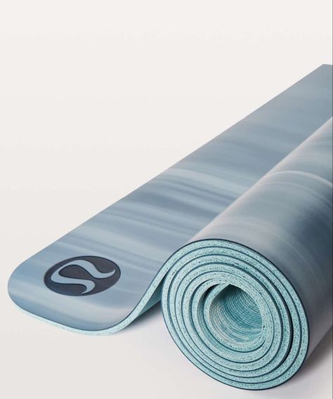 lululemon yoga pilates stretching training mat pastel blue soft denim white Lululemon Mat, Floor Poses, Lululemon Yoga Mat, Blue Yoga Mat, Yoga Cushions, Gymwear Outfits, Latex Allergy, Lululemon Yoga, Travel Yoga Mat