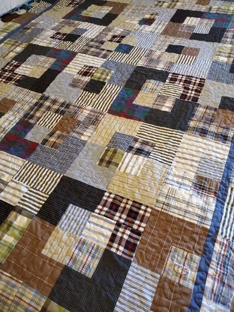 Plaid Quilt Ideas, Flannel Quilts For Men, Plaid Flannel Quilt Ideas, Quilts With Plaid Fabrics, Mens Plaid Shirt Quilts, Men’s Dress Shirt Quilt, Flannel Quilt Patterns, Quilts Made From Men’s Ties, Plaid Quilts