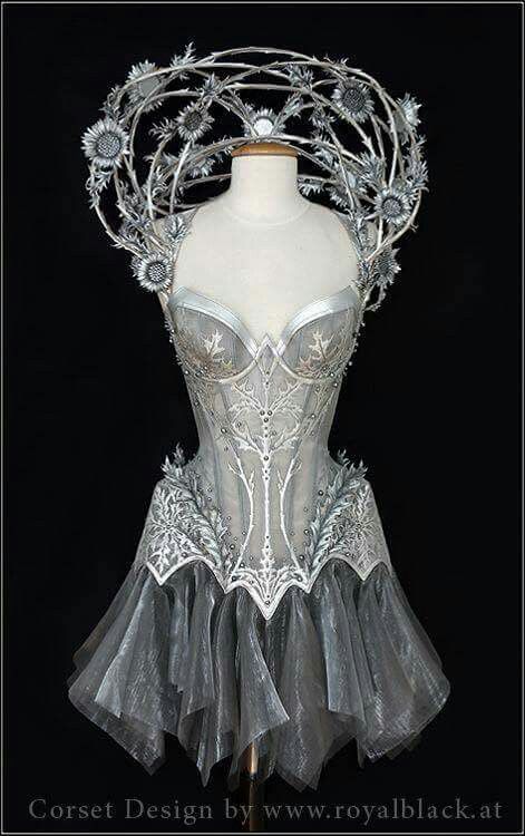 Stunning "Silver Thistle" Corset by Royal Black Couture & Corsetry... Silver Fairy Dress, Silver Fantasy Dress, Fairy Armor, Corset Armor, Fancy Corset, Armor Corset, White Armor, Silver Corset, Armor Dress