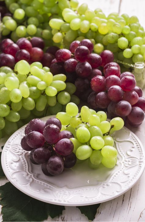 If you want to take your grape game up a level, check out these grape recipe ideas. These recipes will surely make you grapeful for summer! Grape Appetizers, Eye Health Food, Grapes Benefits, Grape Recipes, Salad Toppings, Flowers Wallpaper, Healthy Meals For Kids, Delicious Fruit, How To Make Salad