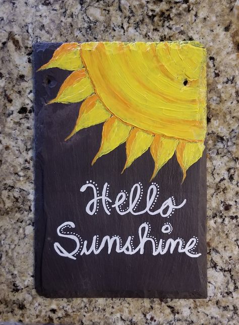 Slate Tile Crafts, Slate Painting, Easy Paintings For Beginners, Girls Night Crafts, Slate Art, Painted Slate, Slate Signs, Wood Art Projects, Tile Crafts