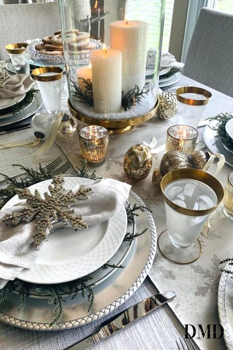 7 super easy Chritmas table setting ideas with plenty of silver and gold sparkle. Feel free to take a peek. #silverandgolddecorations #christmastabledecor #christmastabledecorations #christmastablesettings #christmasdecor #christmashouse #holiday #diychristmasdecor #tablesettings #tablesettingideas #christmasdecor #christmas Gold Table Setting Ideas, Chritmas Table, Christmas Silver And Gold, Christmas Dining Table Decorations, Gold Table Decor, Silver Gold Christmas, Dining Table Decorations, Table Settings Everyday, Gold Table Setting