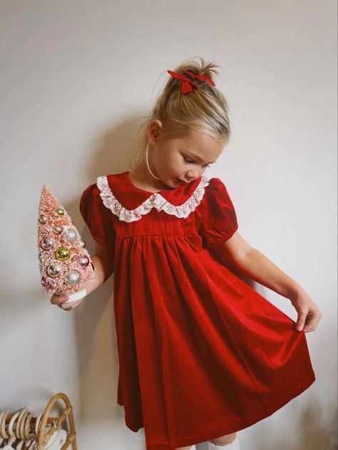 Christmas Dress Kids, Macys Outfits, Girls Red Velvet Dress, Toddler Girl Christmas Dresses, Smocked Christmas Dresses, Patent Leather Mary Janes, Christmas Choir, Vintage Christmas Dress, Vintage Kids Fashion