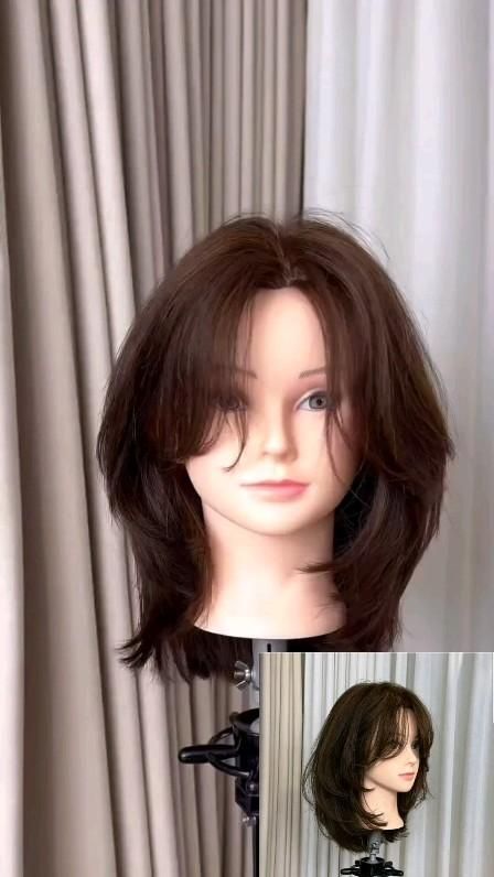 Aesthetic Haircut For Short Hair, Volume Hair Cuts For Medium Hair, Wolf Haircut Video, Haircut For Dry Hair, How To Layer Short Hair, Layer Cut Short Hair, Short Shaggy Haircuts For Fine Hair, Short Hair Cuts Tutorial, Short Aesthetic Haircuts