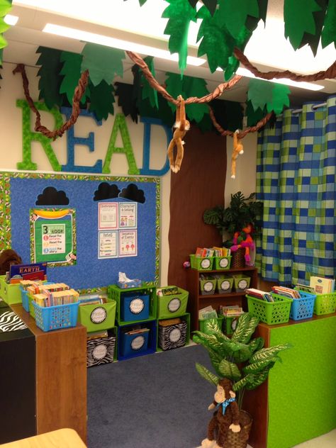 jungle themed classroom library                                                                                                                                                      More Rainforest Classroom, Safari Theme Classroom, Safari Classroom, Jungle Classroom, Reading Corner Classroom, Jungle Theme Classroom, Rainforest Theme, Teachers Week, Library Themes