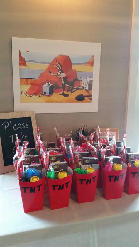 TNT Wile E. Coyote Road Runner birthday party decorations. Looney Tunes Bday Party, Coyote Theme Party, Taz Birthday Party, Looney Tunes Party Decorations, Looney Tunes Party Ideas, Coyote Birthday Party, Wile E Coyote Birthday Party, Looney Tunes Birthday Party, Looney Tunes Birthday