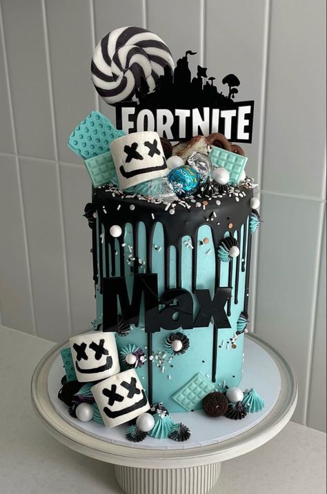 Gaming Birthday Cakes For Boys, Fortnite Number Cake, Cakes For 10th Birthday Boy, 11 Birthday Cake Boy, Fortnite Birthday Cakes, 8th Birthday Cake Boys, Fort Nite Birthday Cake, 9th Birthday Cake Boys, Birthday Cake 11 Boy