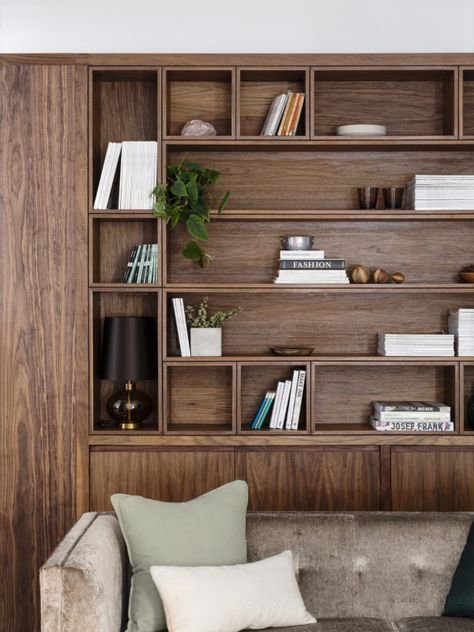 Walnut Joinery, Walnut Bookshelf, Cheap Dorm Decor, Marylebone London, Home Quotes, Cheap Apartment Decorating, Open Space Living, London Apartment, Home Decor Paintings