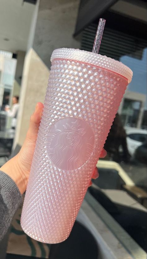 Pretty Starbucks Cups, Pink Starbucks Tumbler, Starbucks Tumbler Aesthetic, Starbucks Cups Aesthetic, Aesthetic Starbucks Cup, Cute Starbucks Cups, Tumbler Aesthetics, Vaso Starbucks, Cute Tumblers