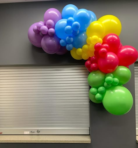 Indy Balloon Decor & More | Our grab & go’s are the PERFECT addition to any milestone! It is just a fact… balloons = happiness… | Instagram Grab And Go Balloons, Grab And Go Balloon Garland, Garland Balloon, Balloon Artist, Balloon Backdrop, Balloon Decor, Epoxy Resin Art, Balloon Wall, At Home Workout Plan