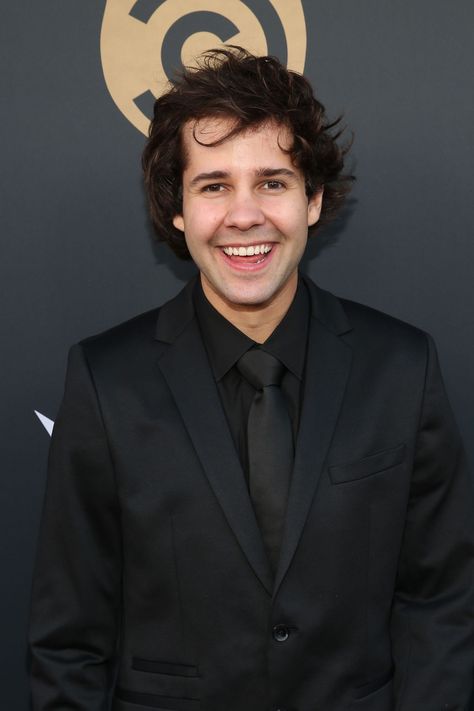 This is why fans are convinced that David Dobrik has a new girlfriend- CosmopolitanUK Natalie Noel, Liza Koshy, David Dobrik, Throwback Pictures, Vlog Squad, Investigative Journalism, New Girlfriend, Youtube Stars, Significant Other