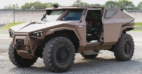 New Military Jeep By Volvo Can Drive Sideways Concept Vehicles Sci Fi, Tactical Truck, Armored Vehicle, Military Jeep, Bug Out Vehicle, Military Armor, Dream Cars Jeep, Work Gear, Expedition Vehicle