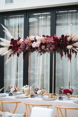 Moody Color Scheme, Pink And Burgundy Wedding, Gold And Burgundy Wedding, Moody Color Palette, Mauve Roses, Gold Wedding Centerpieces, Burgundy And Blush Wedding, Blush Bridal Showers, Inside Weddings