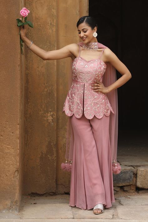 Partywear Kurti Designs, Sarara With Kurti, Choker Dupatta, Jaal Embroidery, Onion Pink, Kurta Sharara Set, Trendy Outfits Indian, Embroidered Jumpsuit, Kurta Sharara