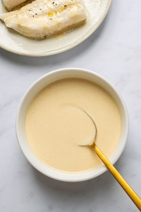 This Homemade Sherry Cream Sauce Is Perfect for Seafood Sherry Cream Sauce Recipe, Sherry Cream Sauce, Basic Quiche Recipe, Heavy Cream Recipes, Cream Sauce Recipe, Pepper Sauce Recipe, Seafood Bisque, Clam Sauce, Seafood Sauce